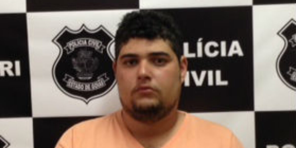 Suspeito é preso com arma raspada e celulares possivelmente roubados