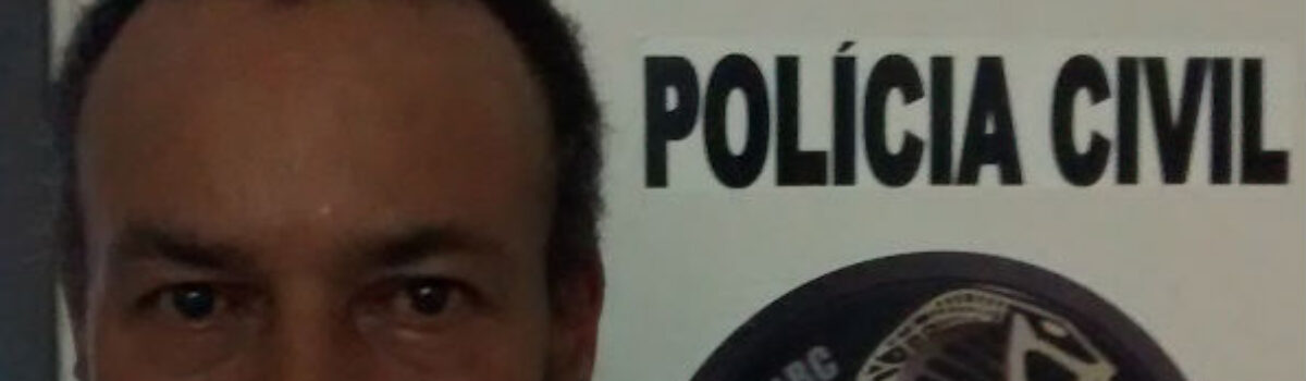 Foragido que vivia em praça é preso por agentes da DENARC