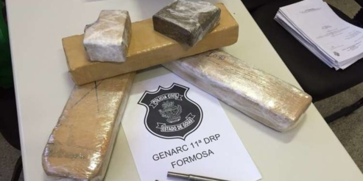 Homem tenta vender arma de fogo em forma de caneta na internet