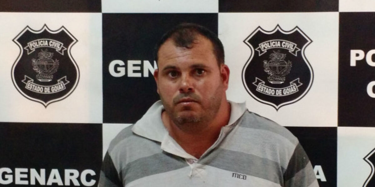Homem é preso com duas armas ilegais em Águas Lindas