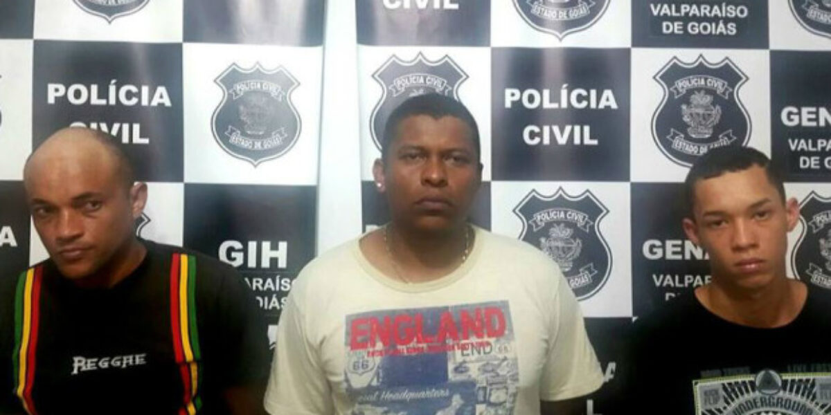 Trio é preso em flagrante ao roubar idoso em Valparaíso