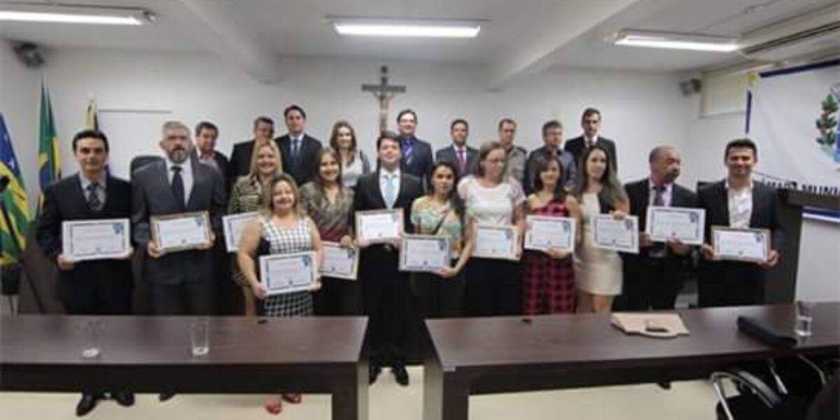 Policiais civis recebem homenagem da Câmara Municipal de Anápolis