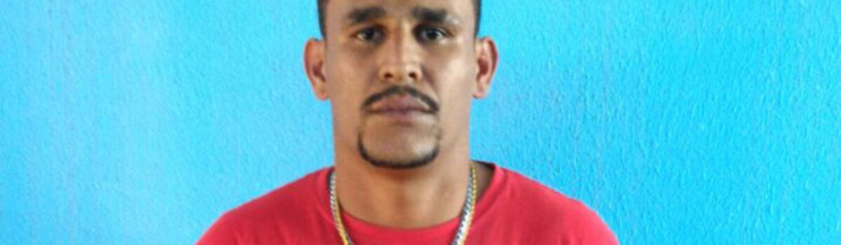 Foragido da Justiça é preso em abordagem após atitude suspeita