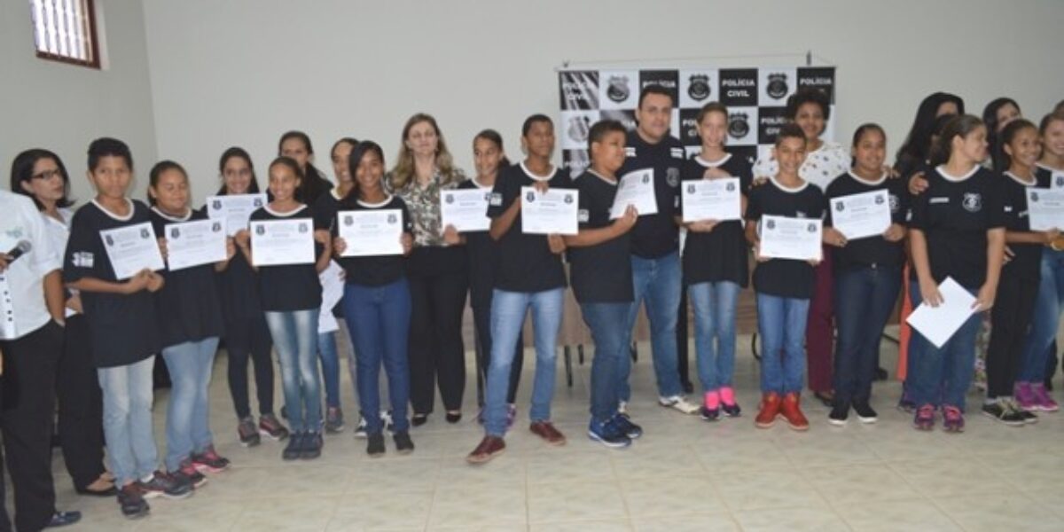 Programa Policial Civil Mirim forma 3ª turma em Rio Verde