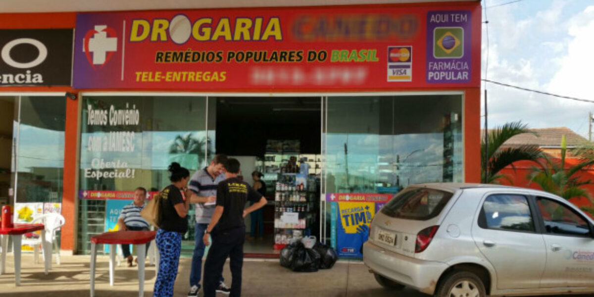 Operação da Decon interdita farmácia em Senador Canedo