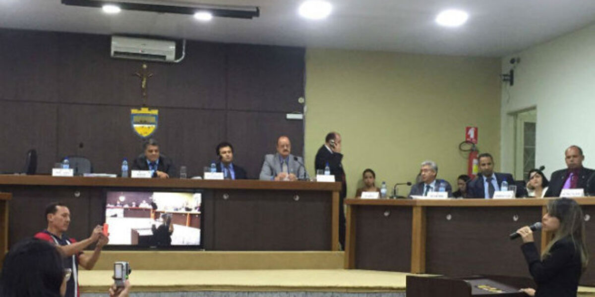 Titular da Deam de Formosa é homenageada pela Câmara Municipal