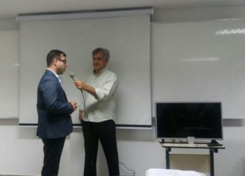 Delegado Alexandre Otaviano e JK durante exercício.