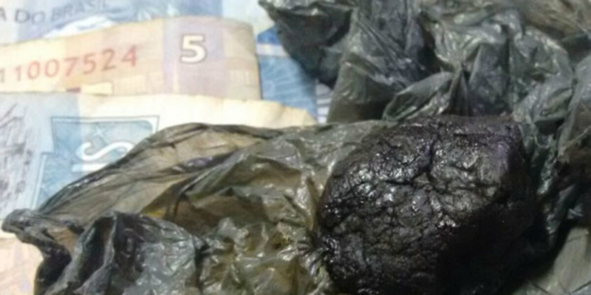 Policiais civis prendem traficante com haxixe em Ipameri