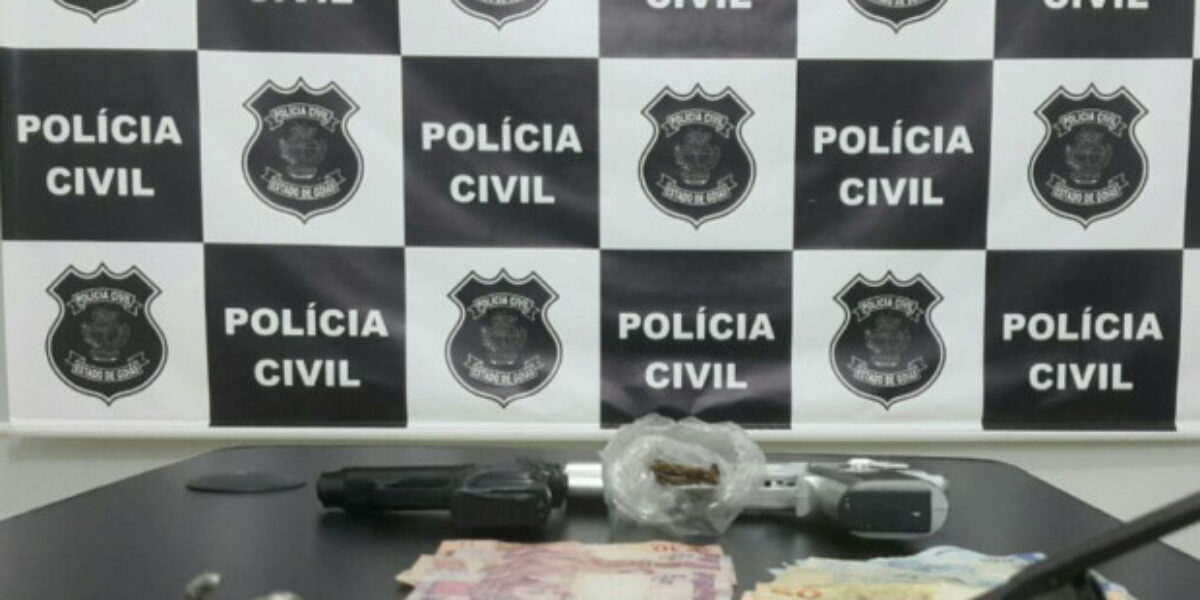 Policiais civis desarticulam duas bocas de fumo em Alexânia