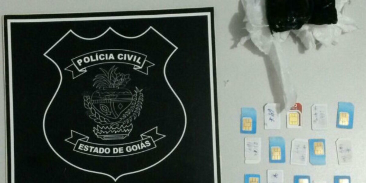 PC impede homem de entrar com 30 chips em presídio de Morrinhos