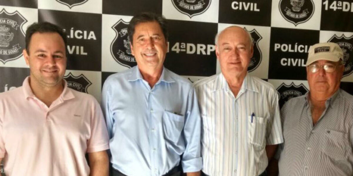 Ex-prefeito de Aparecida e proprietários rurais visitam DRP de Jataí