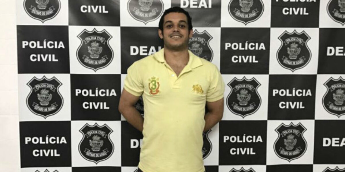 Homem é preso após injuriar mãe idosa em frente à DEAI