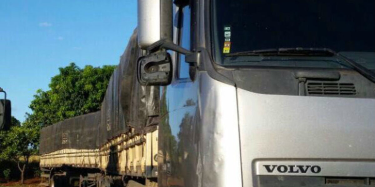 Gepatri recupera caminhão carregado com 50 toneladas de milho