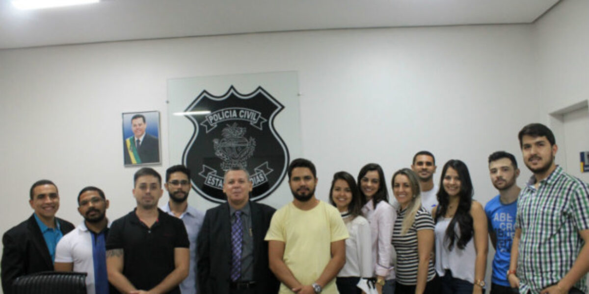 Delegado-geral recebe comissão de candidatos aprovados no atual concurso da PCGO