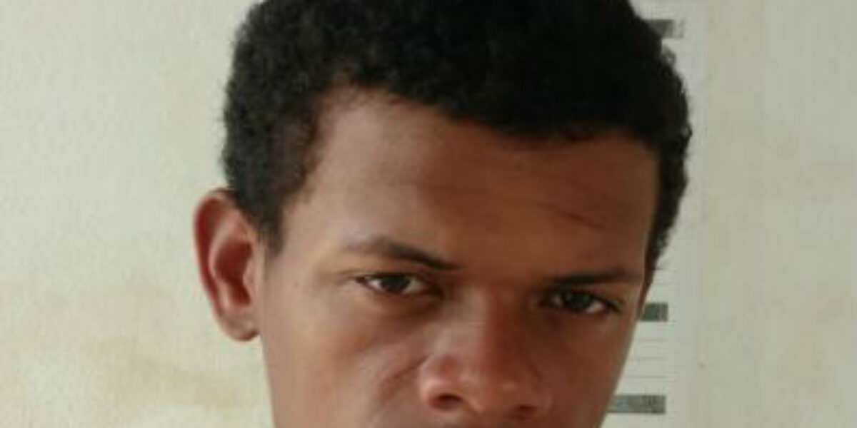 Polícia Civil prende assaltante em flagrante delito em Ceres