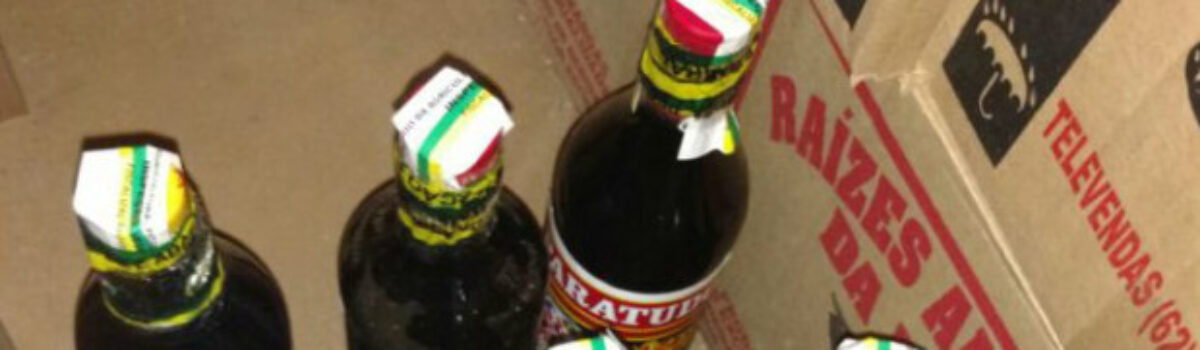 Equipe da 15ª DDP fecha laboratório clandestino de fabricação de aguardente