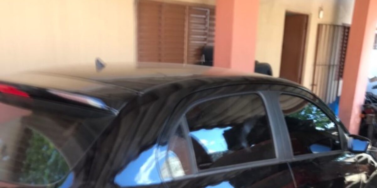 Polícia Civil recupera veículo roubado em Goiânia