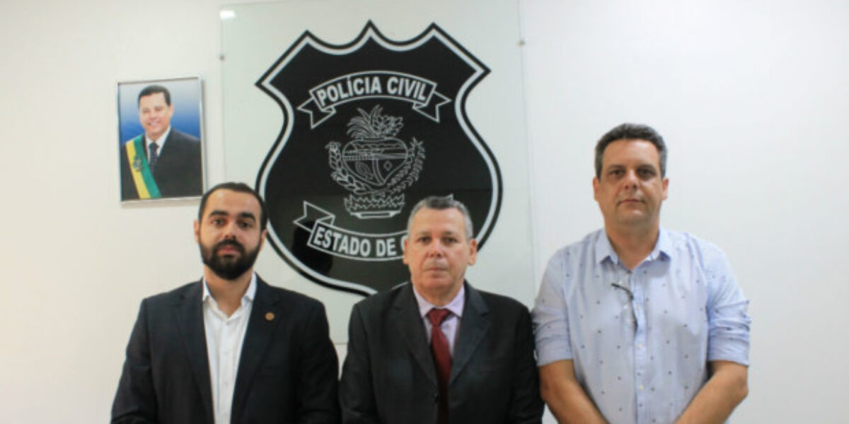 Delegado-geral se reúne com prefeito de Ceres e delegado titular da DDP do município