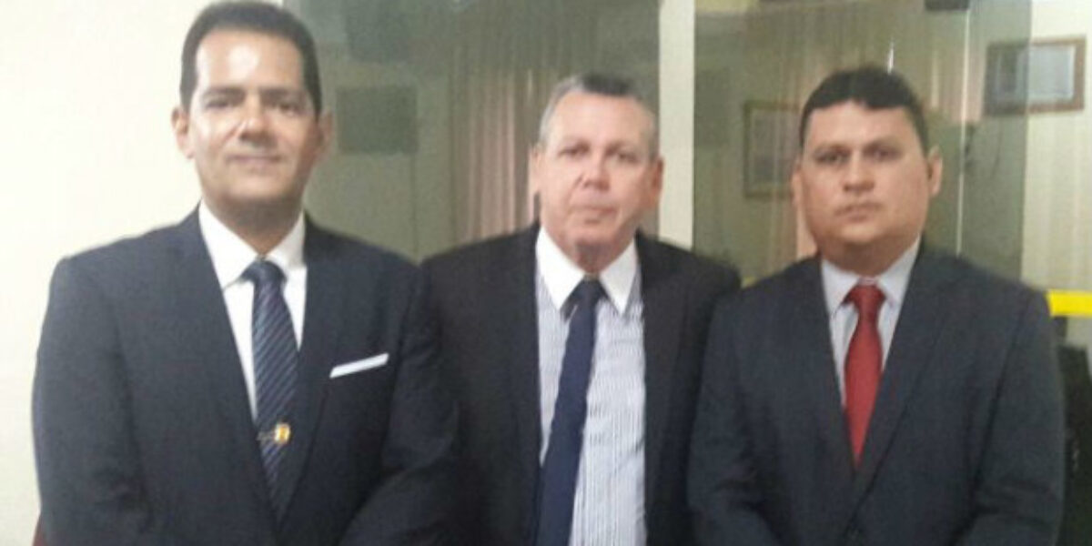 Delegado-geral prestigia posse de novo regional de Goiás