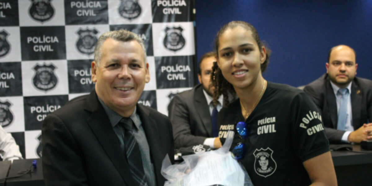 Diretoria da PCGO inicia entrega de kits policiais para novos agentes e escrivães
