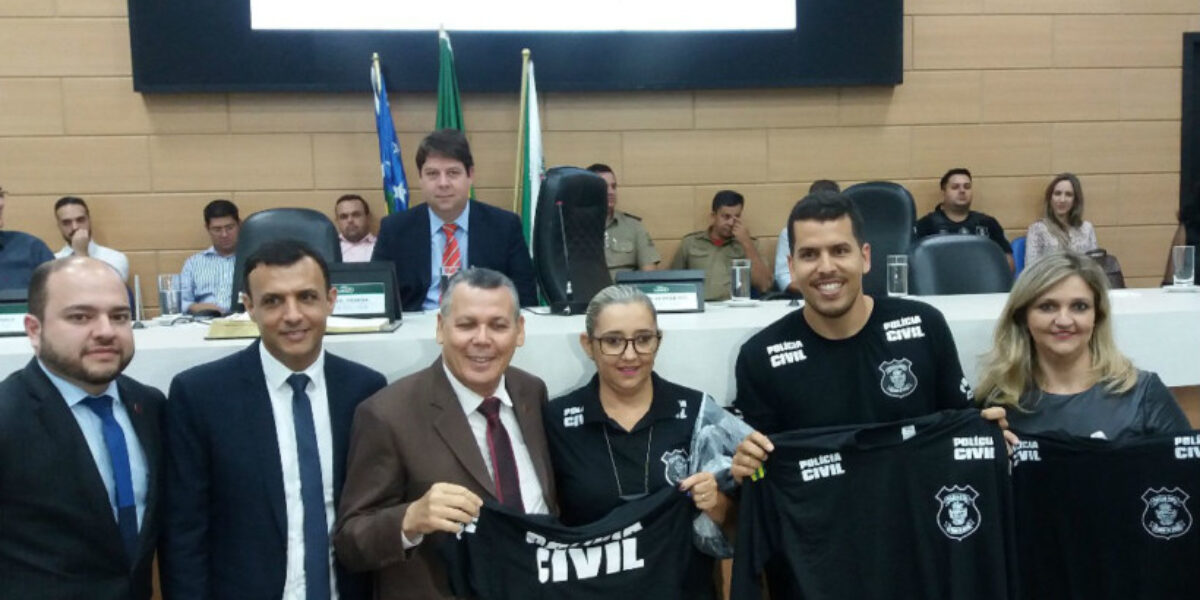 Delegado-geral participa de apresentação de novos policiais civis de Rio Verde