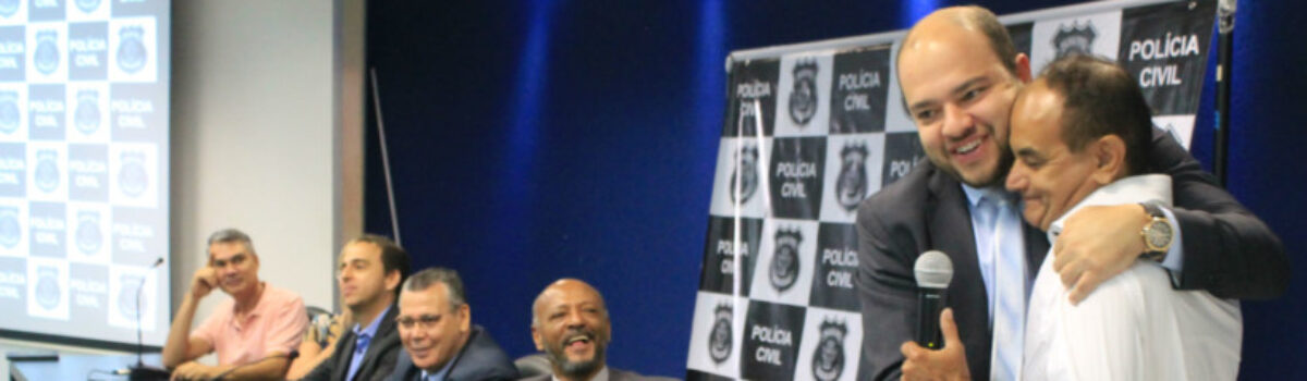 Emoção marca homenagem da PCGO a seus recém-aposentados