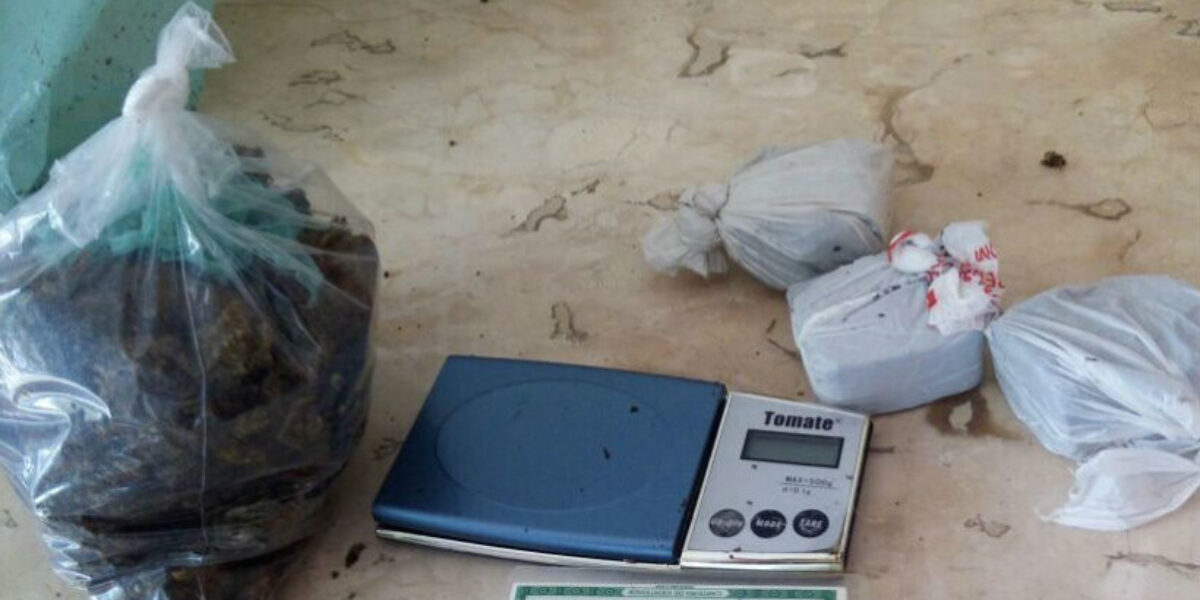 Em Goianésia, homem é preso por tráfico de drogas após agredir companheira