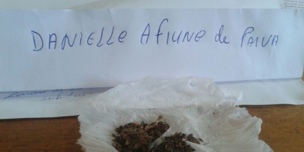 9º DRPC cumpre mandado de busca e encontra documentos falsos e drogas