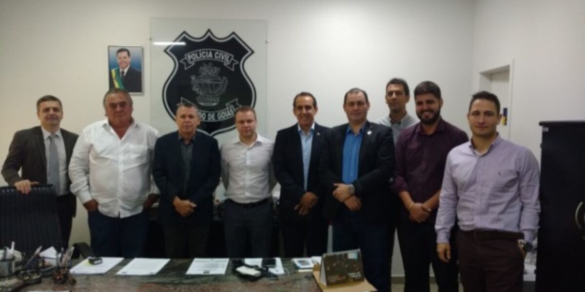 Reunião com delegado-geral discute segurança na zona rural