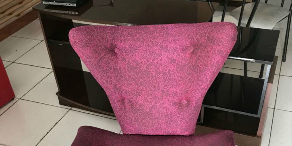 Dono de pregão é flagrado vendendo objetos produtos de furto