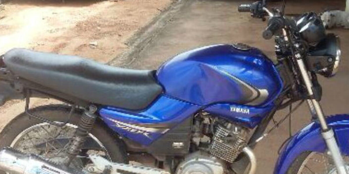 PC e PM recuperam moto roubada de entregador de pizza em Aragarças