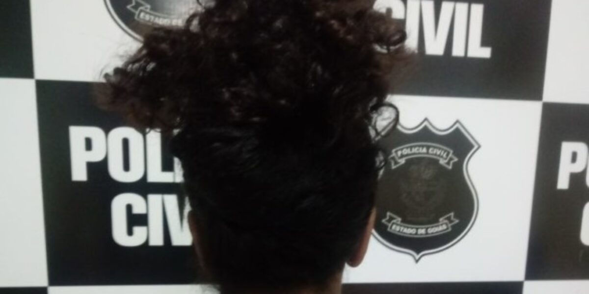 Mulher que colocou fogo na casa da amante do marido é presa em Anápolis