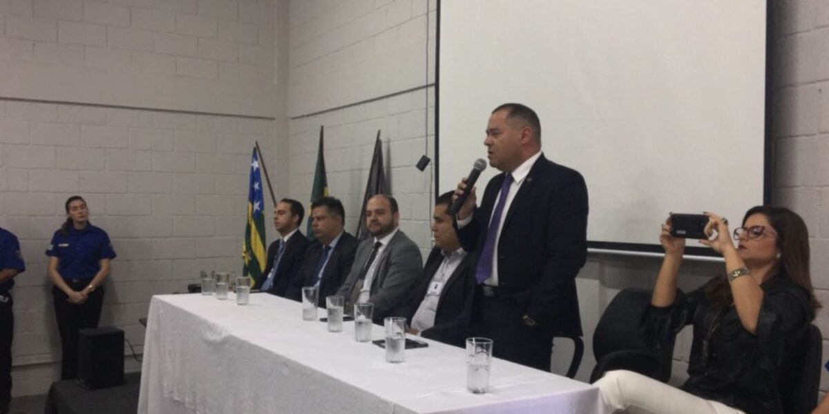 Delegado-geral abre curso para guardas municipais de Aparecida na ESPC
