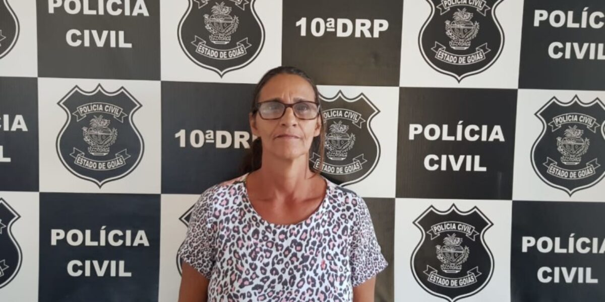 Investigada por esfaquear vítima se apresenta à Polícia e é presa temporariamente