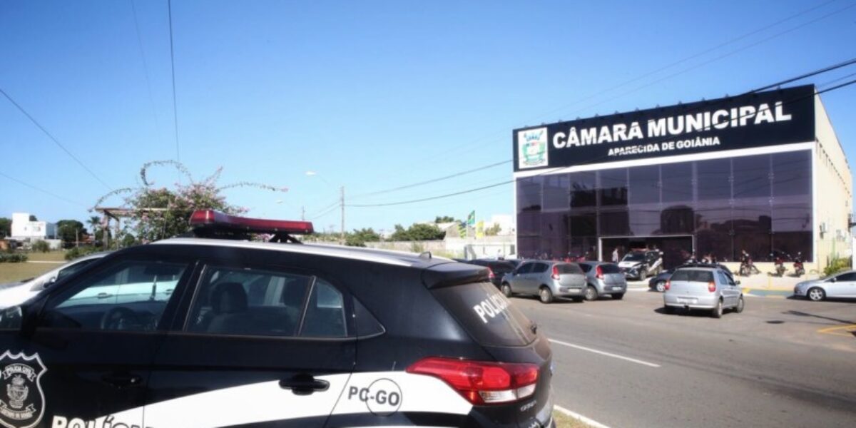 Policiais Civis recebem homenagem da Câmara Municipal de Aparecida de Goiânia