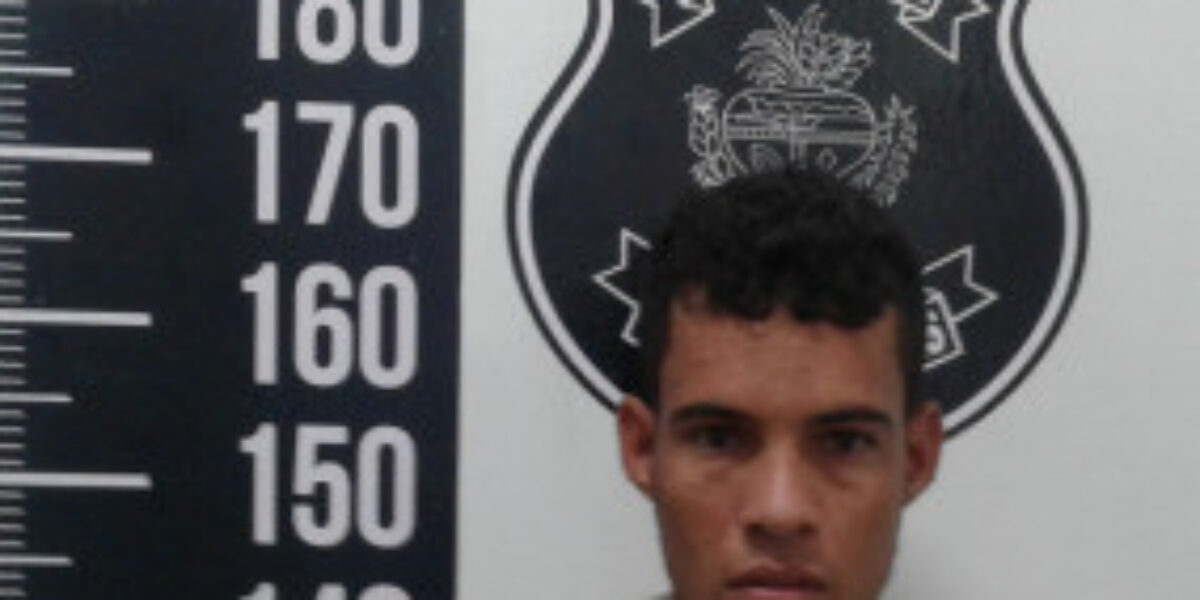Policiais da DIH prendem investigado por homicídio que havia fugido para a Bahia