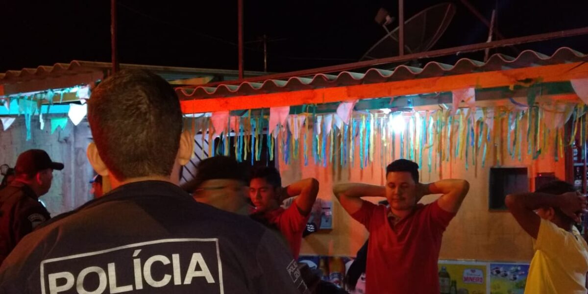 Operação fiscaliza estabelecimentos e locais críticos em Luziânia