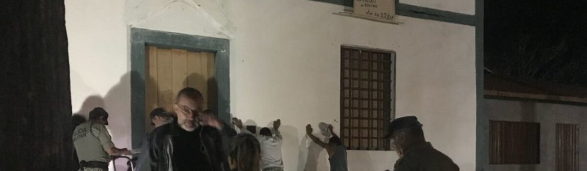 PC e PM realizam operação integrada no centro histórico de Pirenópolis