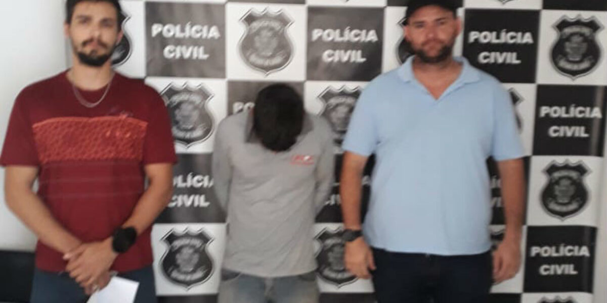 Homem com mandado de prisão em aberto é preso em Palmeiras