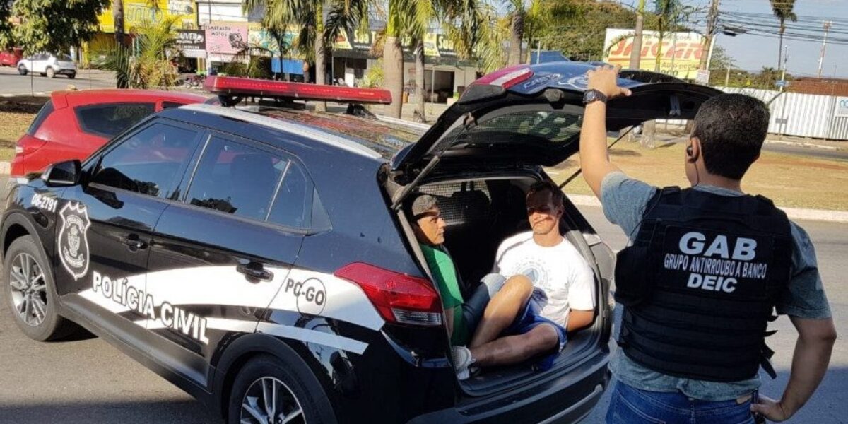 GAB/Deic prende suspeitos de fornecer meios para assaltos a bancos; um deles fingia ser policial lotado na DERFRVA