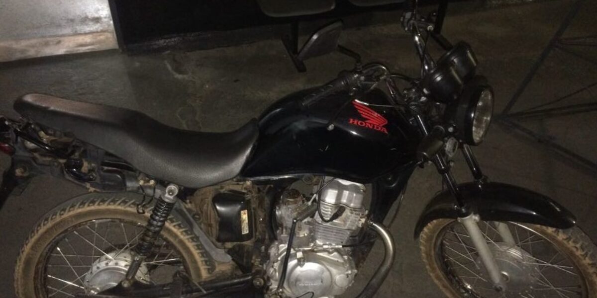 Policiais civis de Caldas Novas prendem autor de furto a motocicleta em flagrante e recuperam veículo