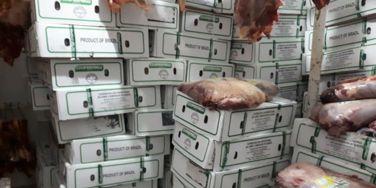 Força-tarefa apreende 7 toneladas de carne roubada em açougue de Aparecida