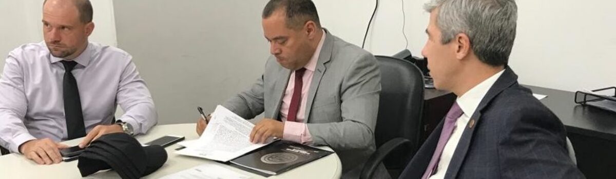 PCGO adquire 700 pistolas Sig Sauer 9mm