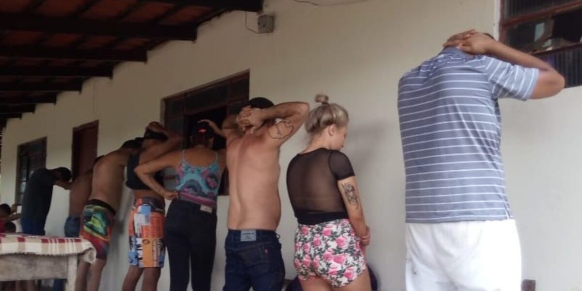 Decar prende 13 membros de ocrim suspeita de ter causado prejuízos que chegam a R$ 5 milhões