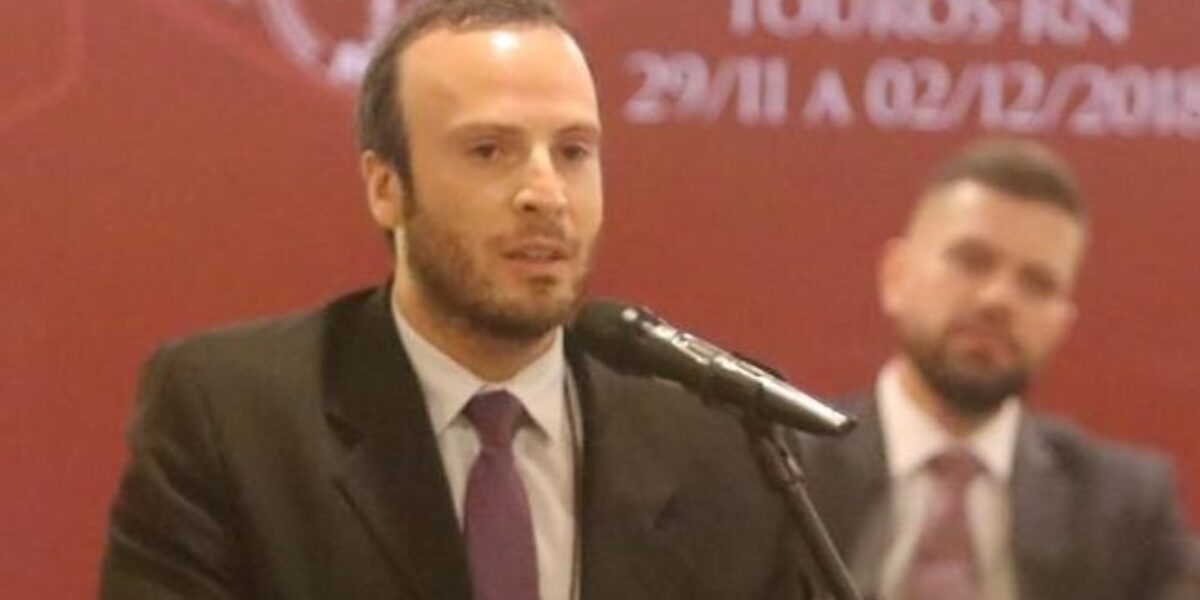 Delegado Adriano Sousa Costa assume presidência do Sindepol