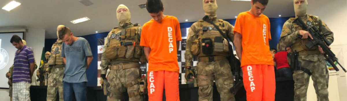 DIH apresenta autores de matar e decaptar homem em Goiânia