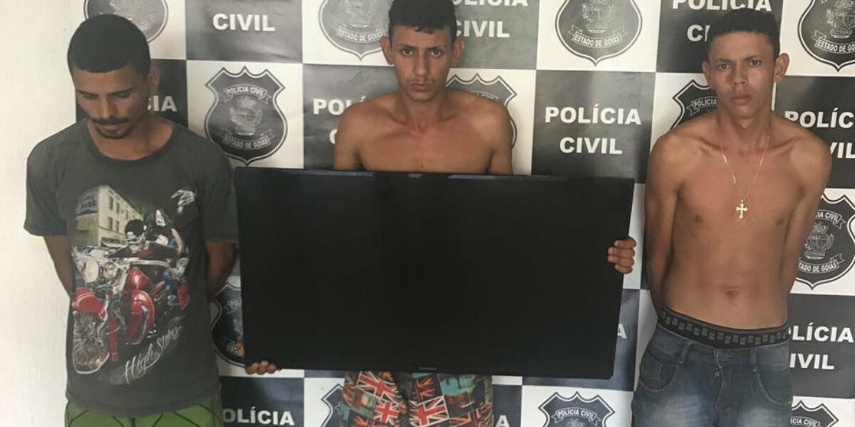 Presos três suspeitos de furtar casa de deficiente auditivo