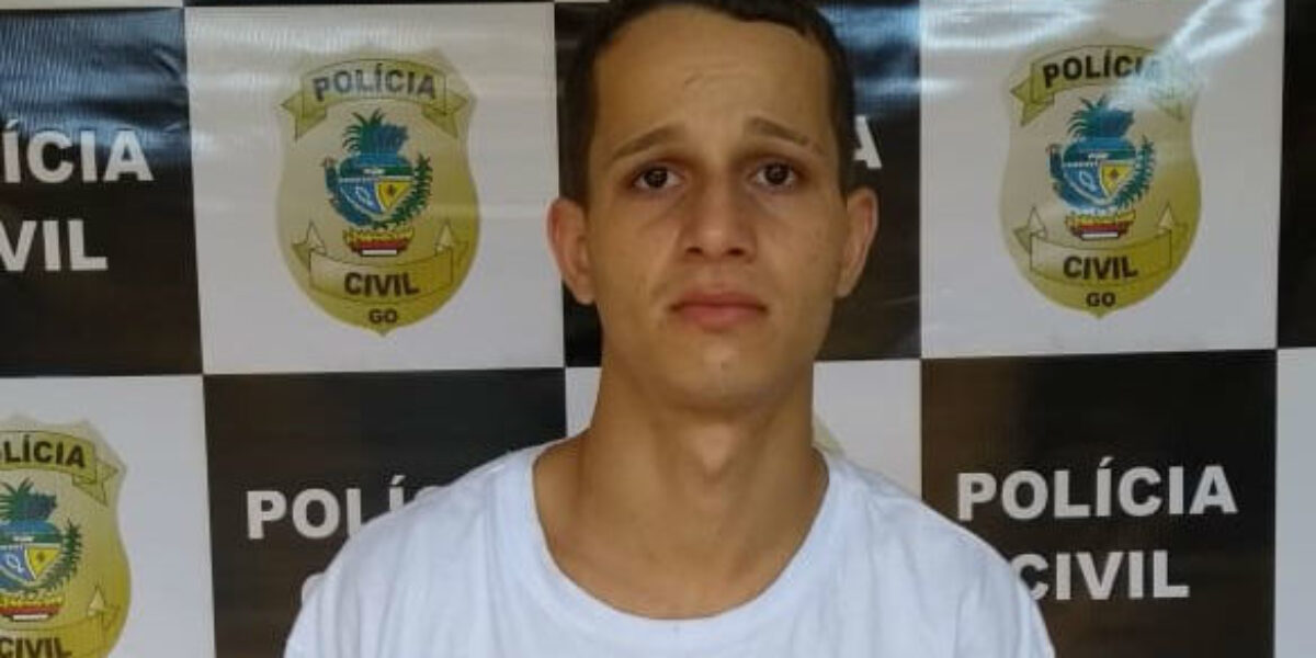 Ladrão de celular é preso 2 horas após tomar aparelho de vítima em ponto de ônibus