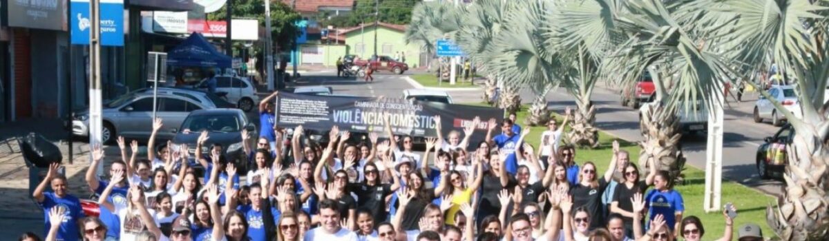 Caminhada marca comemoração pelo Dia da Mulher em Trindade