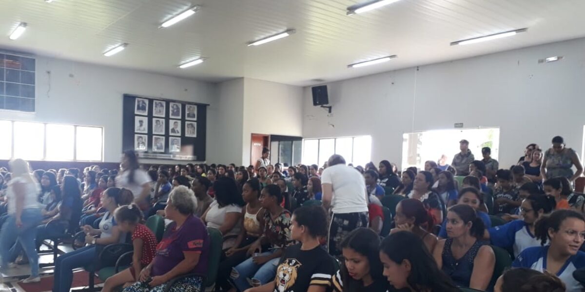 Delegacia de Terezópolis tem dia de homenagens à mulher